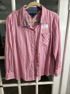 O56.   Tommy Hilfiger Pink and White Striped Dress Shirt